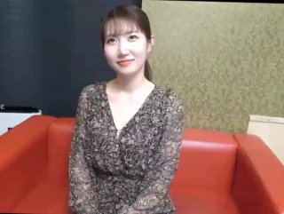 河北綠帽大神攜嬌妻眼鏡反差婊小惠4P手持DV自拍…